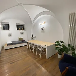 https://san-michele-home-intero-appartamento-in-pieno-centro.taorminaitalyhotels.com